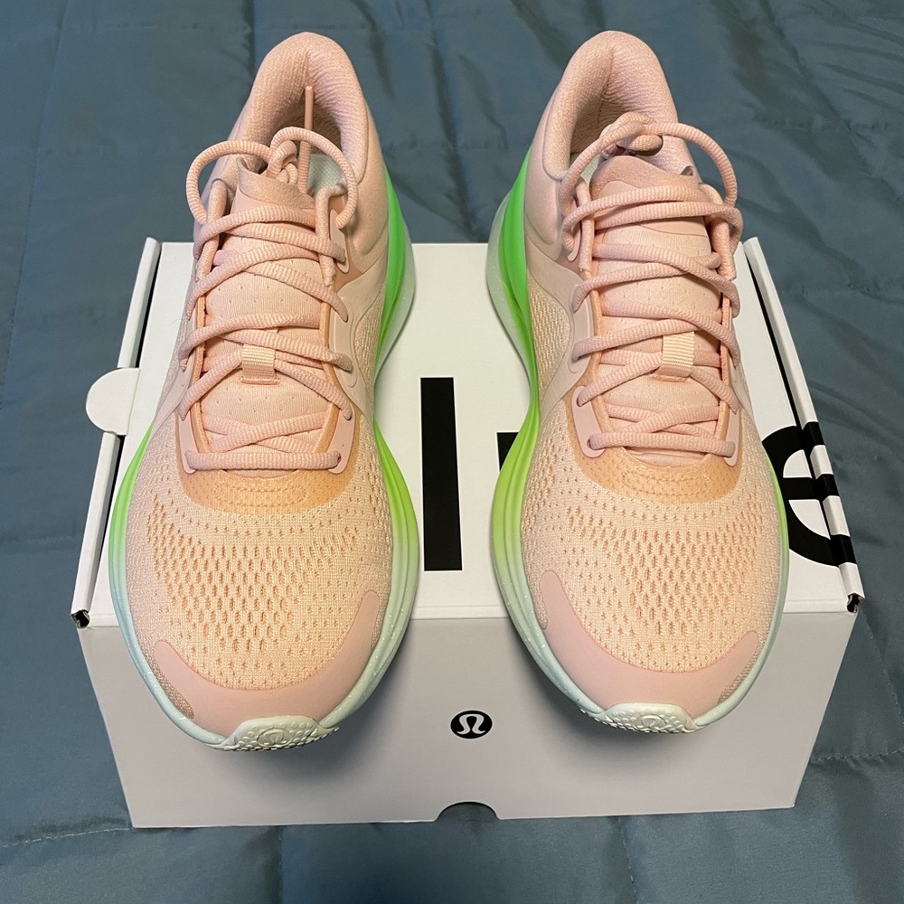 Lululemon Blissfeel Running Shoe size 6.5